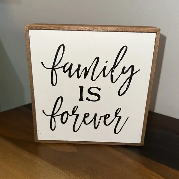 LIMITED TIME $5 ITEM!! Family Is Forever Wooden Sign - Picture 1 of 3